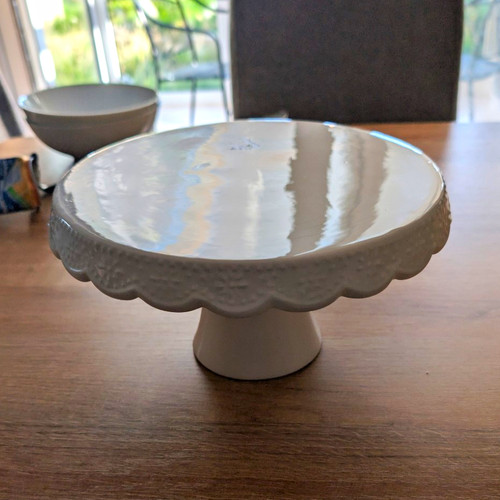 White ceramic scalloped edge - scalloped,