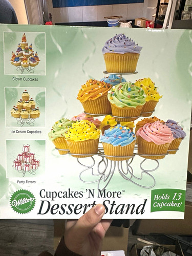 Wilton cupcakes more 3 tier - wilton,