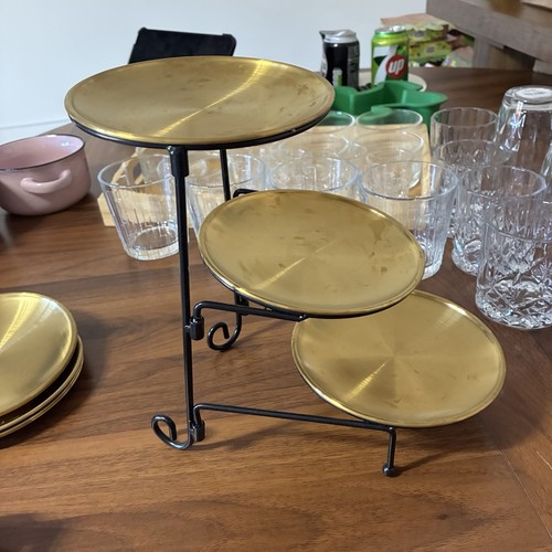Metal cupcake stand used only - metal,