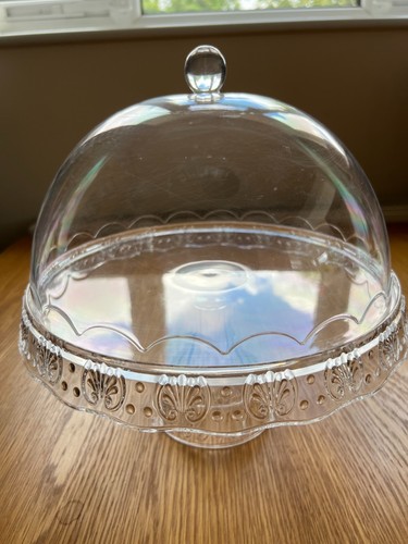 Plastic cake stand with - stand, dome